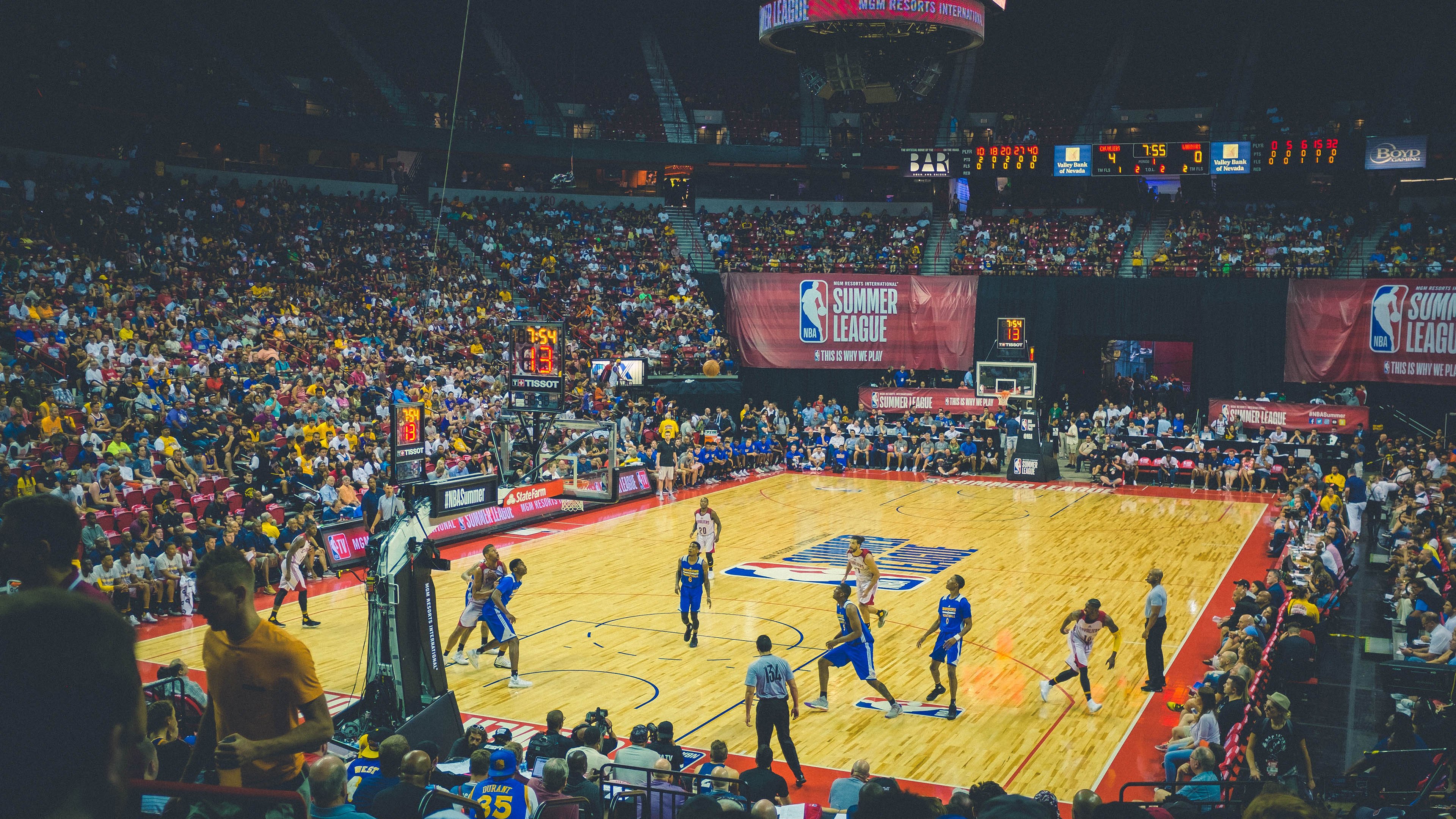 世界篮球激情不断